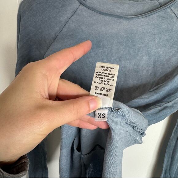 Cotton Citizen Marbella Washed Blue Lightweight Supima Long Sleeve Top Size XS - Picture 3 of 4